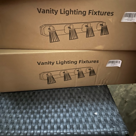 Libtii 4-Light LED Vanity Light Fixture - Picture 2 of 6